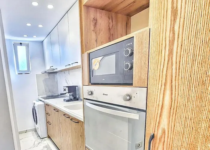 23° Bs Pazari Center Comfort * Tirana